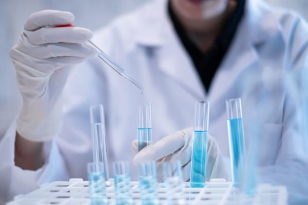 Prévention des risques chimiques professionnels : des nouveautés ! 11 Qontum | Prévention des risques chimiques professionnels : des nouveautés !