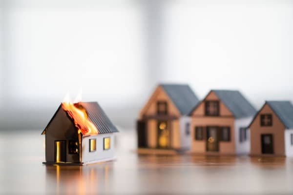 Intempéries et incendie : l’Urssaf active des mesures d’urgence ! 11 Qontum | Intempéries et incendie : l’Urssaf active des mesures d’urgence !
