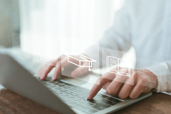 Qontum | Financement des CFA : la liste des formations à distance exemptées de la minoration est publiée
