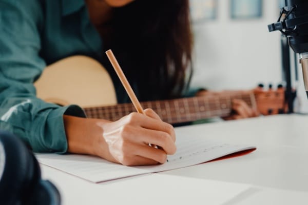 Qontum | Les principales nouveautés sociales en 2026 pour les artistes-auteurs