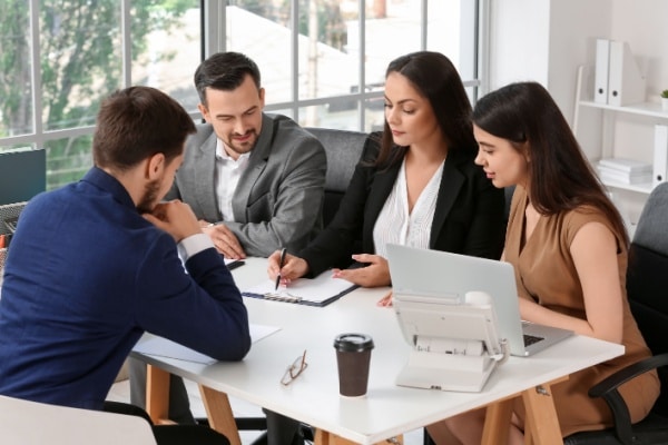 Qontum | Membres des commissions paritaires nationales : salariés protégés ?