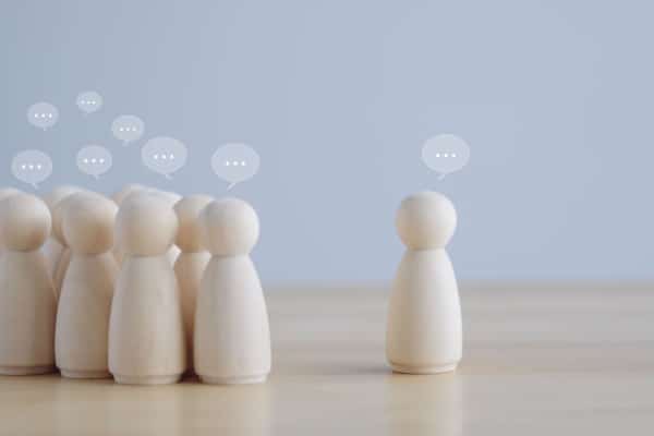 Enquête interne dans l’entreprise : jusqu’où va le contradictoire ? 12 Qontum | Enquête interne dans l’entreprise : jusqu’où va le contradictoire ?