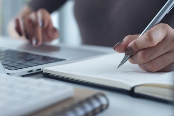 Qontum | Taxe d’apprentissage : fin de l’exonération pour les structures non-lucratives