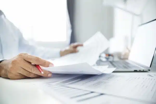 Shutterstock_declarationautorevenus Qontum | La déclaration automatique des revenus : êtes-vous concerné en 2026 ?