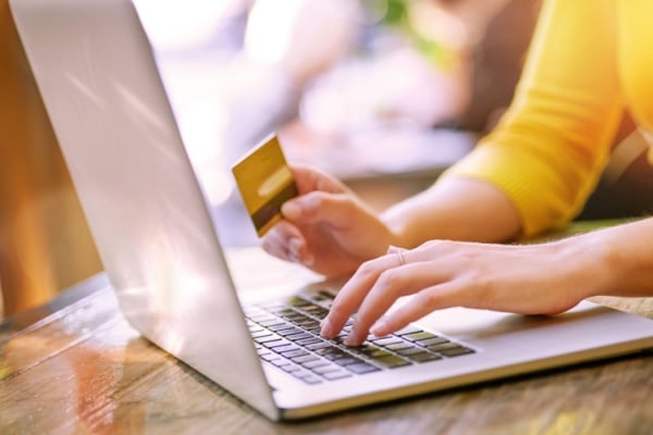 Paiement dématérialisé de l’impôt : quelles solutions ? 7 Qontum | Paiement dématérialisé de l’impôt : quelles solutions ?