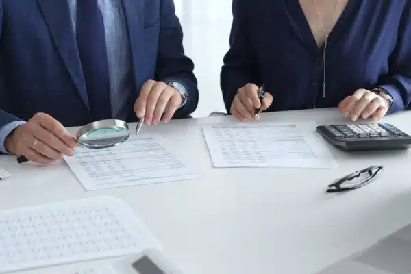 Shutterstock_reconstitutionCA Qontum | C’est l’histoire d’une société qui invite l’administration fiscale à revoir ses calculs…