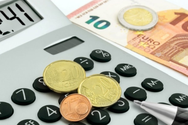 Qontum | Réduction générale de cotisations : officialisation du gel du SMIC