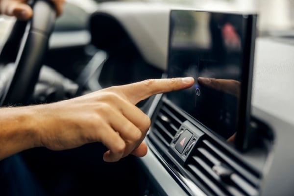Qontum | Automobile : surveillance accrue du risque cyber