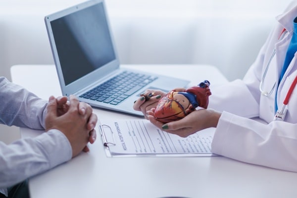 Qontum | Lutte contre les maladies cardio-vasculaires : une stratégie nationale mise en place