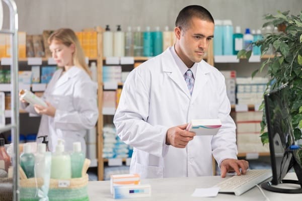 Accueil de stagiaires en pharmacie : une compensation financière possible 15 Qontum | Accueil de stagiaires en pharmacie : une compensation financière possible