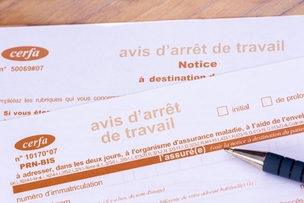 Qontum | Arrêts maladie longue durée : durcissement des règles d’indemnisation !