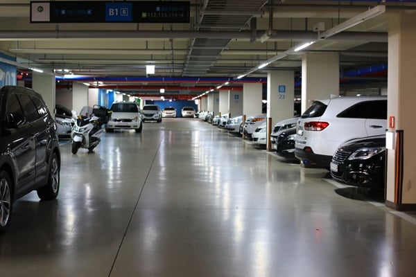 Risque incendie dans les immeubles : attention au stockage dans les parkings ! 16 Qontum | Risque incendie dans les immeubles : attention au stockage dans les parkings !